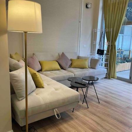 Lovely Apartment In Pogradec City With A Lake View Esterno foto